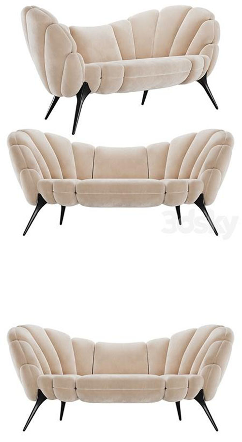 Amasunzu Sofa by Alma de Luce