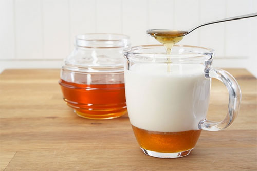 Tác dụng của mật ong với da bị mụn Tác dụng của mật ong với da bị mụn