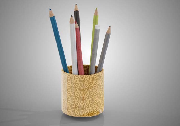 Pens with Pencil holder lowpoly PBR model Free low-poly